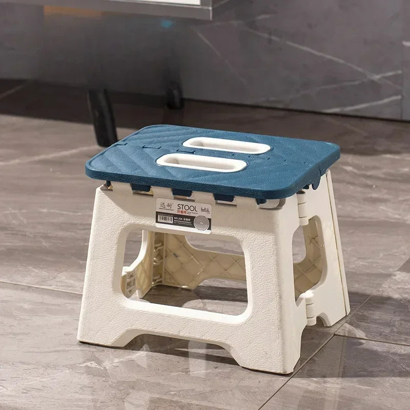 1pcs  Lightweight Folding Step Stool Multi Purpose Handheld Thickened Footstool Non-Slip Plastic Small Benches Kitchen